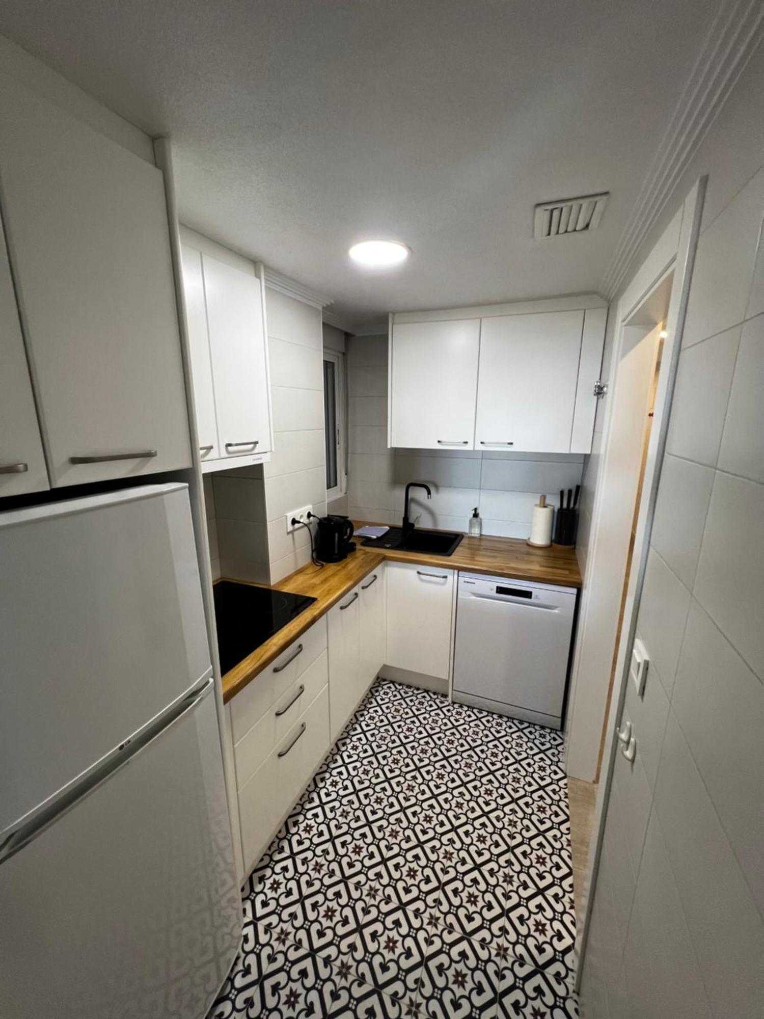 Costa Este Apartments - トレビエハ エクステリア 写真